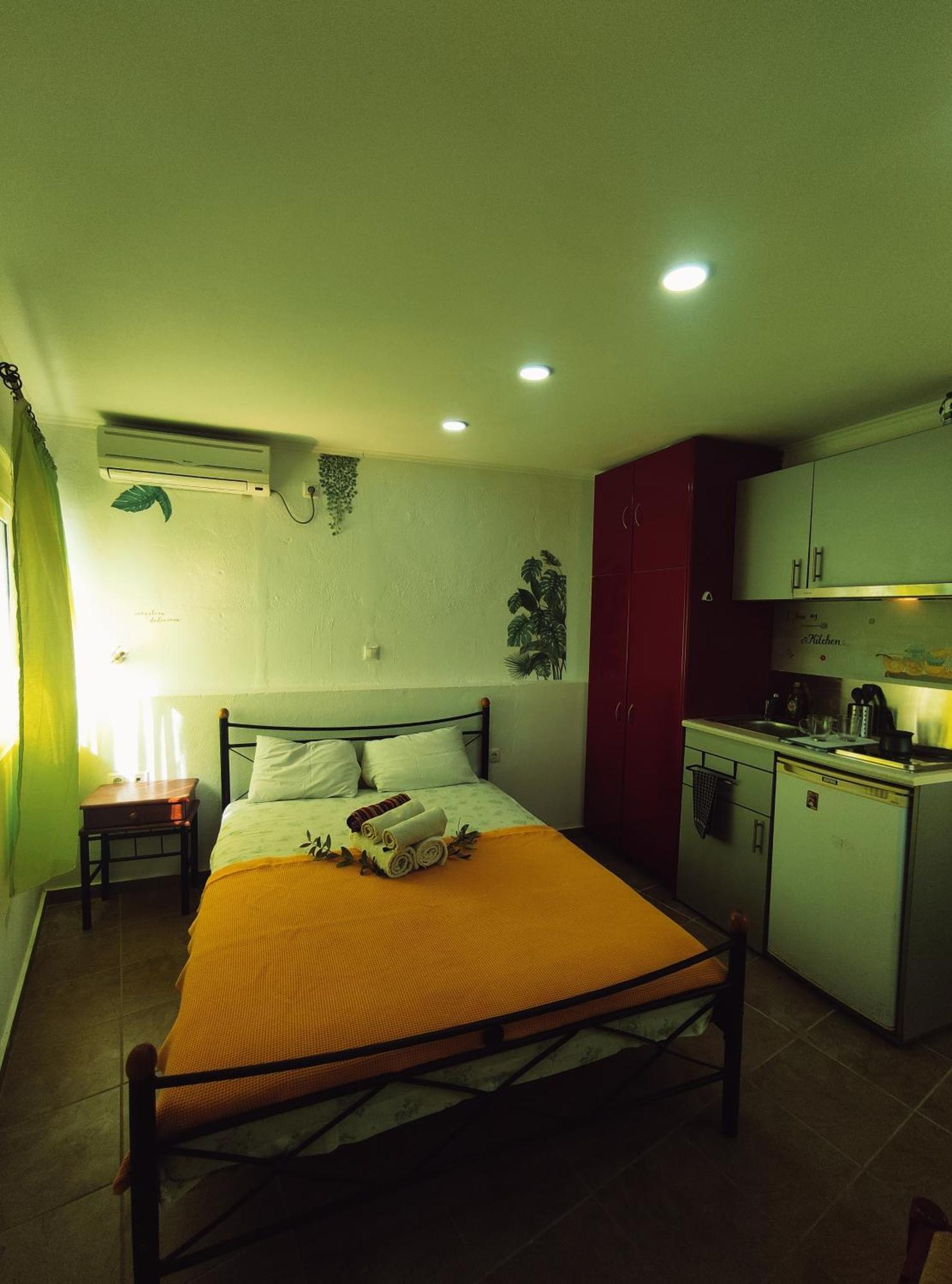 Rena'S Rooms Μελίντα Melinta Cameră foto
